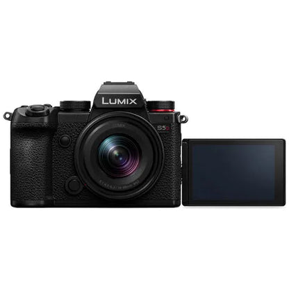 Panasonic LUMIX S5D + 18-40 mm F/4,5-6,3